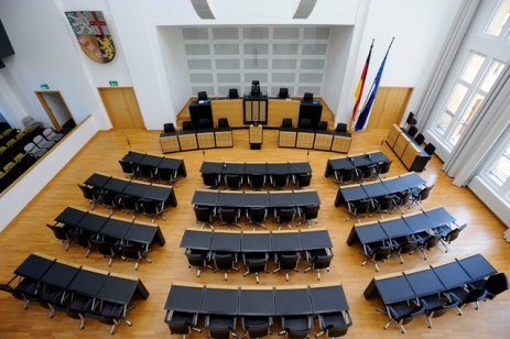 image - Saarland Landtag - Plenarsaal.jpg